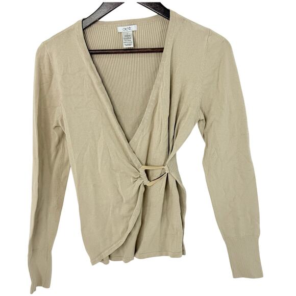Cache Rib Knit Wrap Sweater Beige Gold Buckle Detail Womens Medium Elegant Fall - Picture 1 of 5